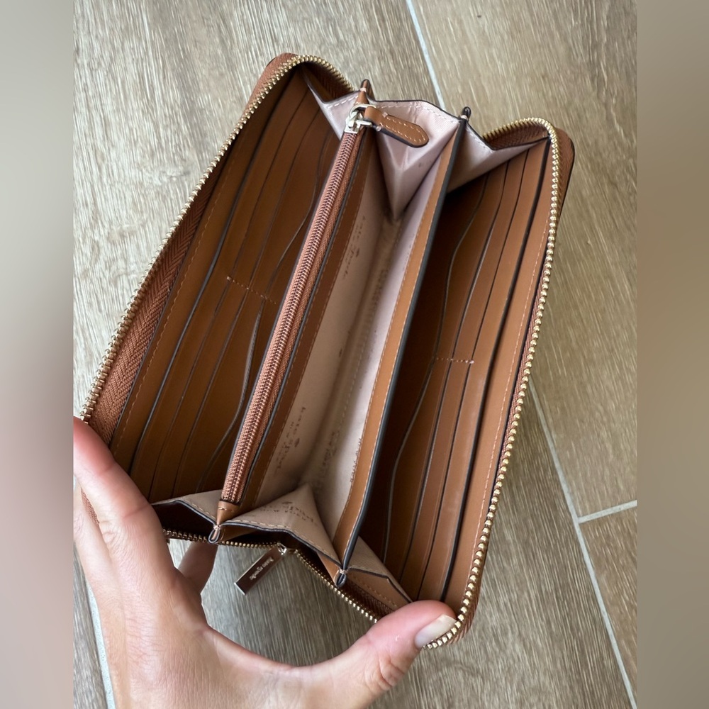 EEUC Kate Spade Leila Large Continental Zip Wallet in Brown Tan Pebbled Leather - Picture 4 of 7